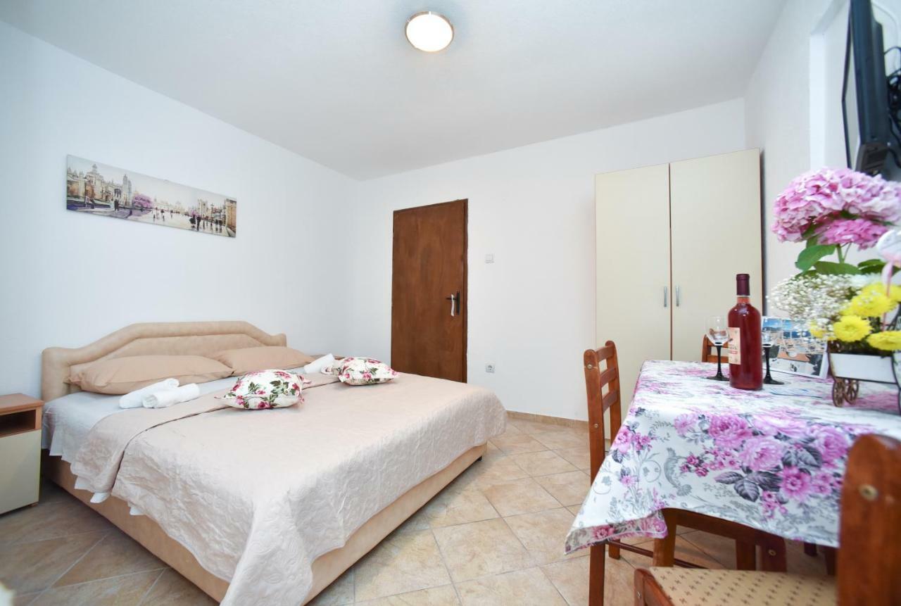 Apartmani Bonik Budva Exteriör bild