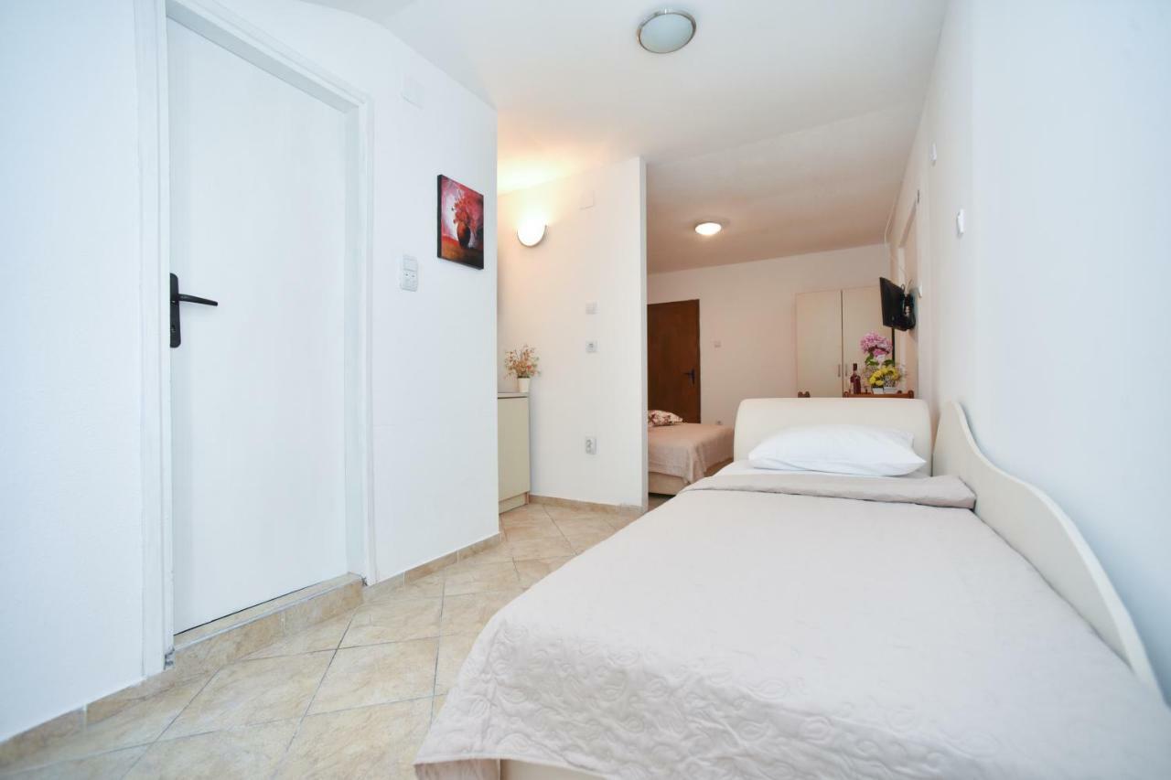 Apartmani Bonik Budva Exteriör bild