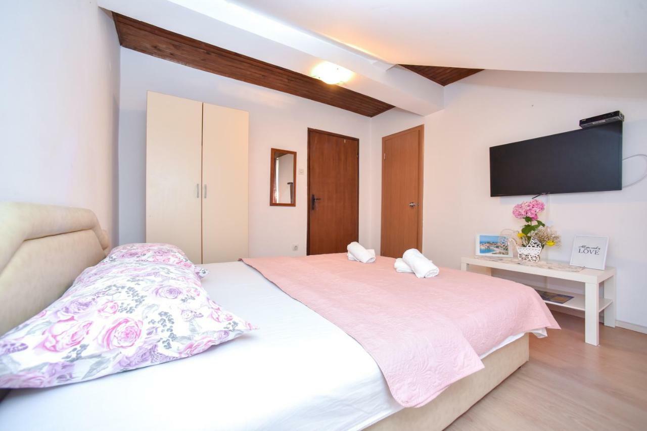 Apartmani Bonik Budva Exteriör bild