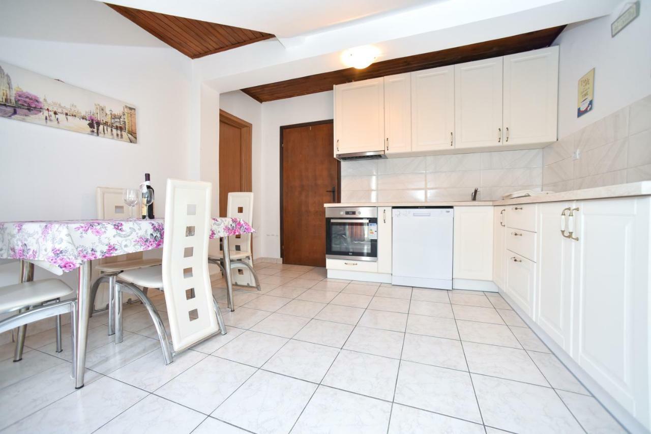Apartmani Bonik Budva Exteriör bild