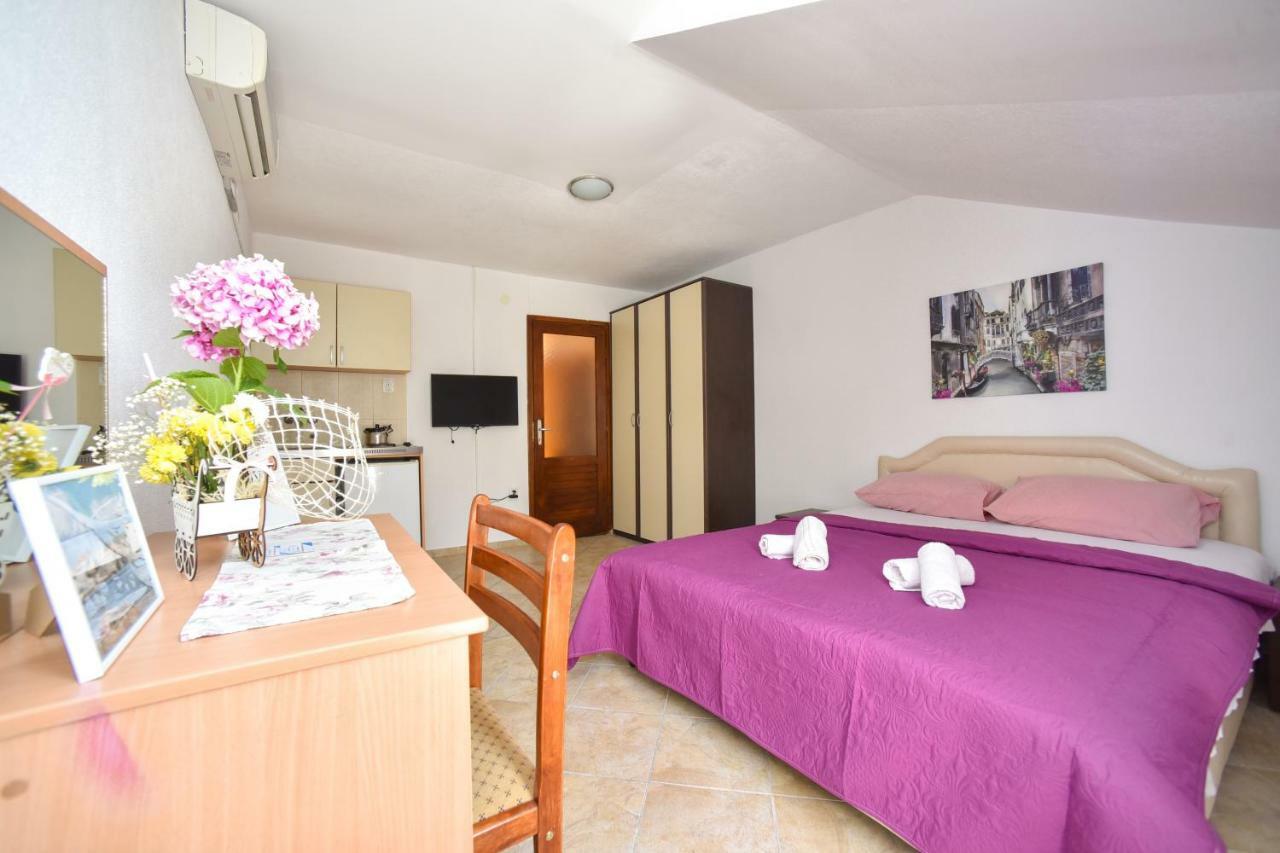 Apartmani Bonik Budva Exteriör bild
